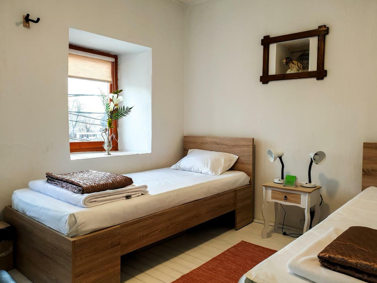 Gjakova Kulla Dula Guesthouse מראה חיצוני תמונה